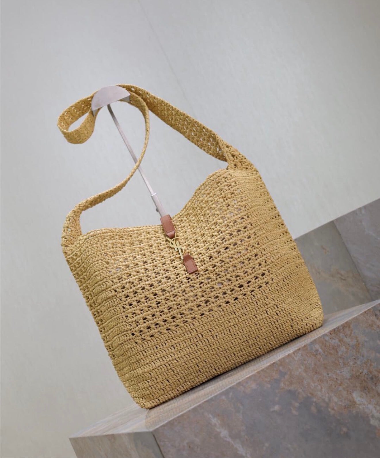 Raffia Hobo