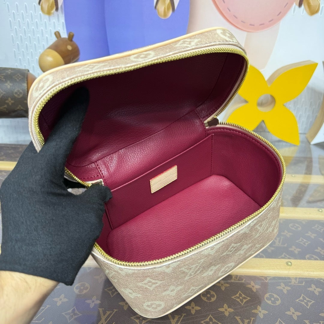 Vanity Chain Pouch