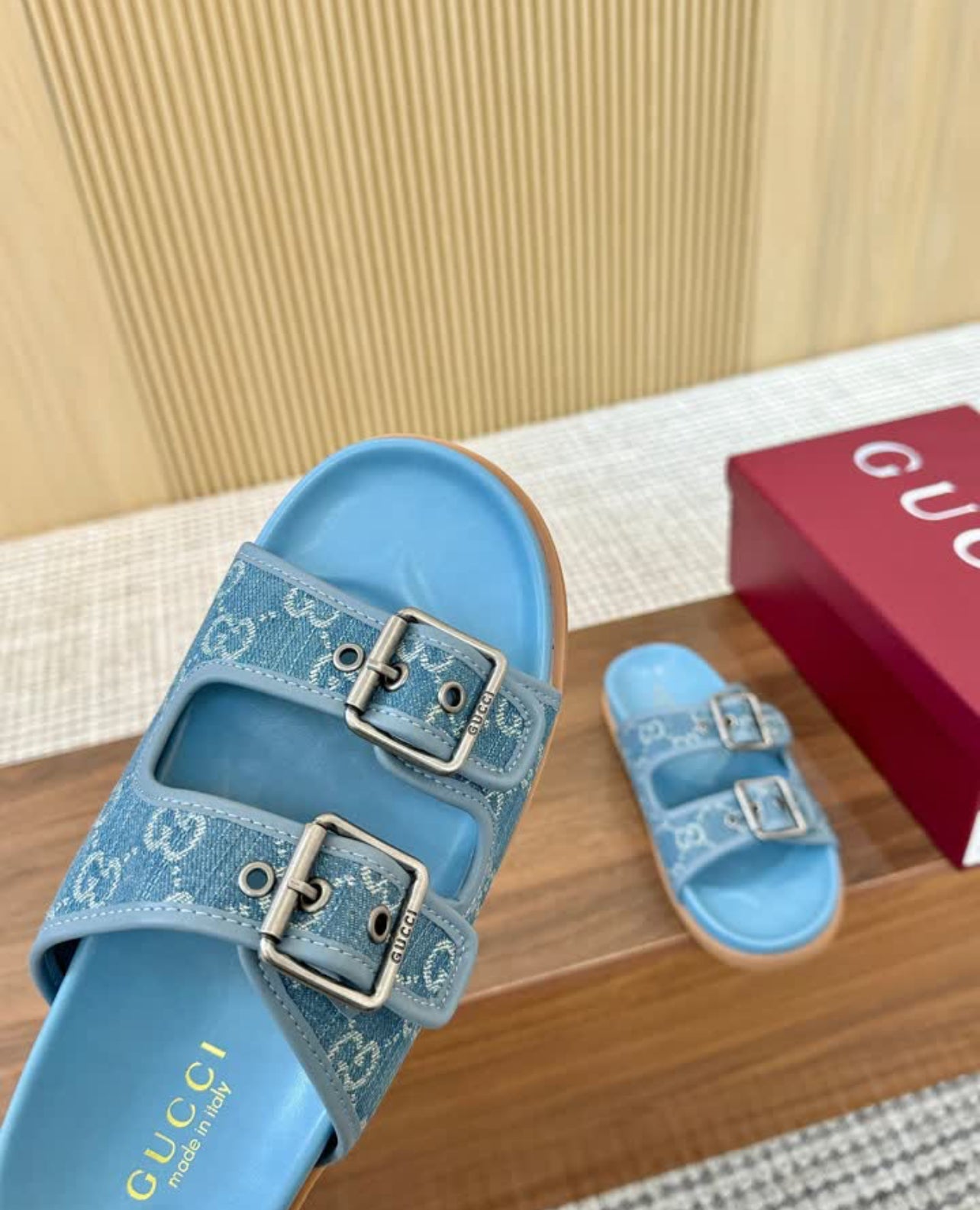 GG Sandals