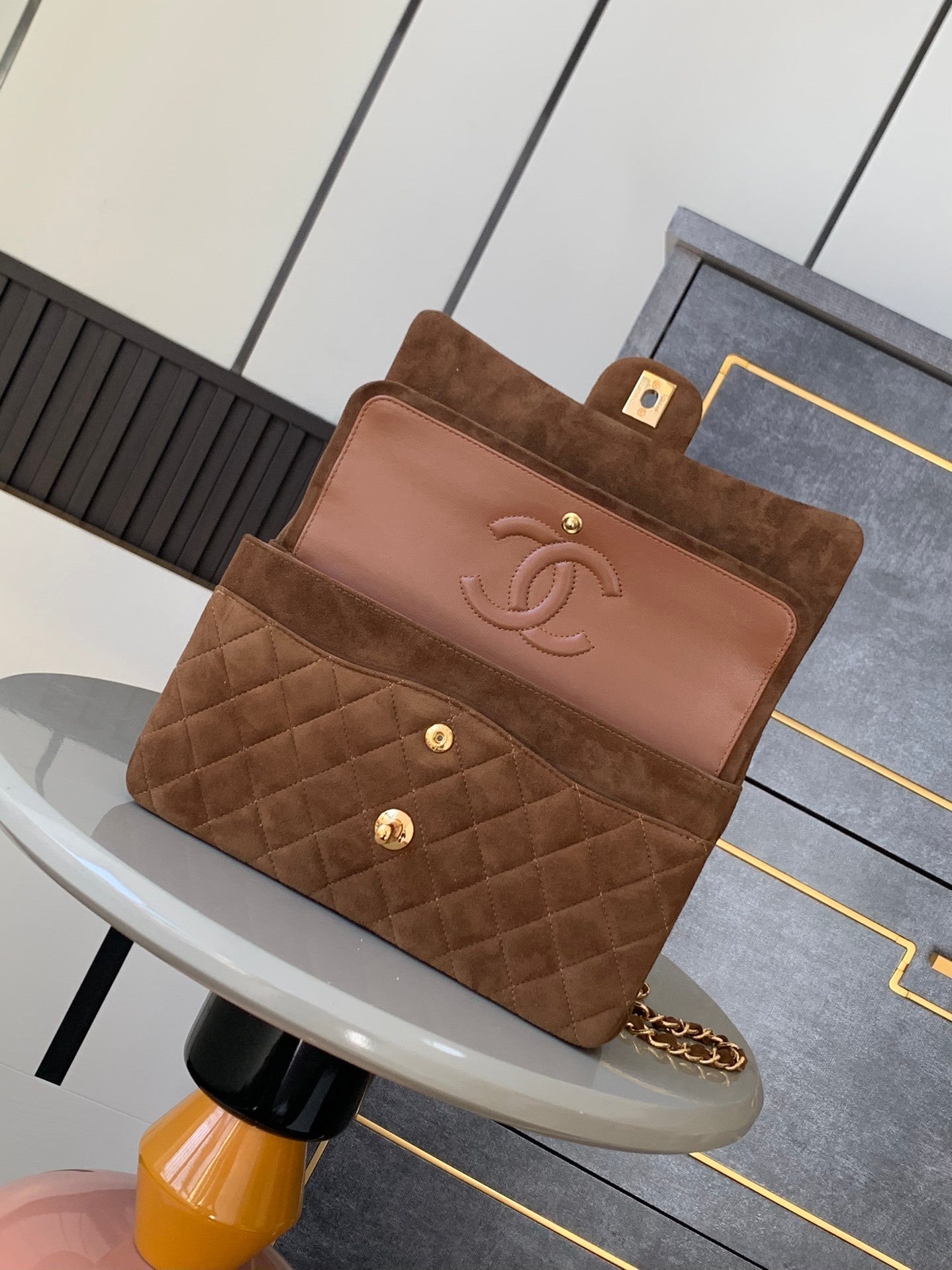 Suede Classic Flap