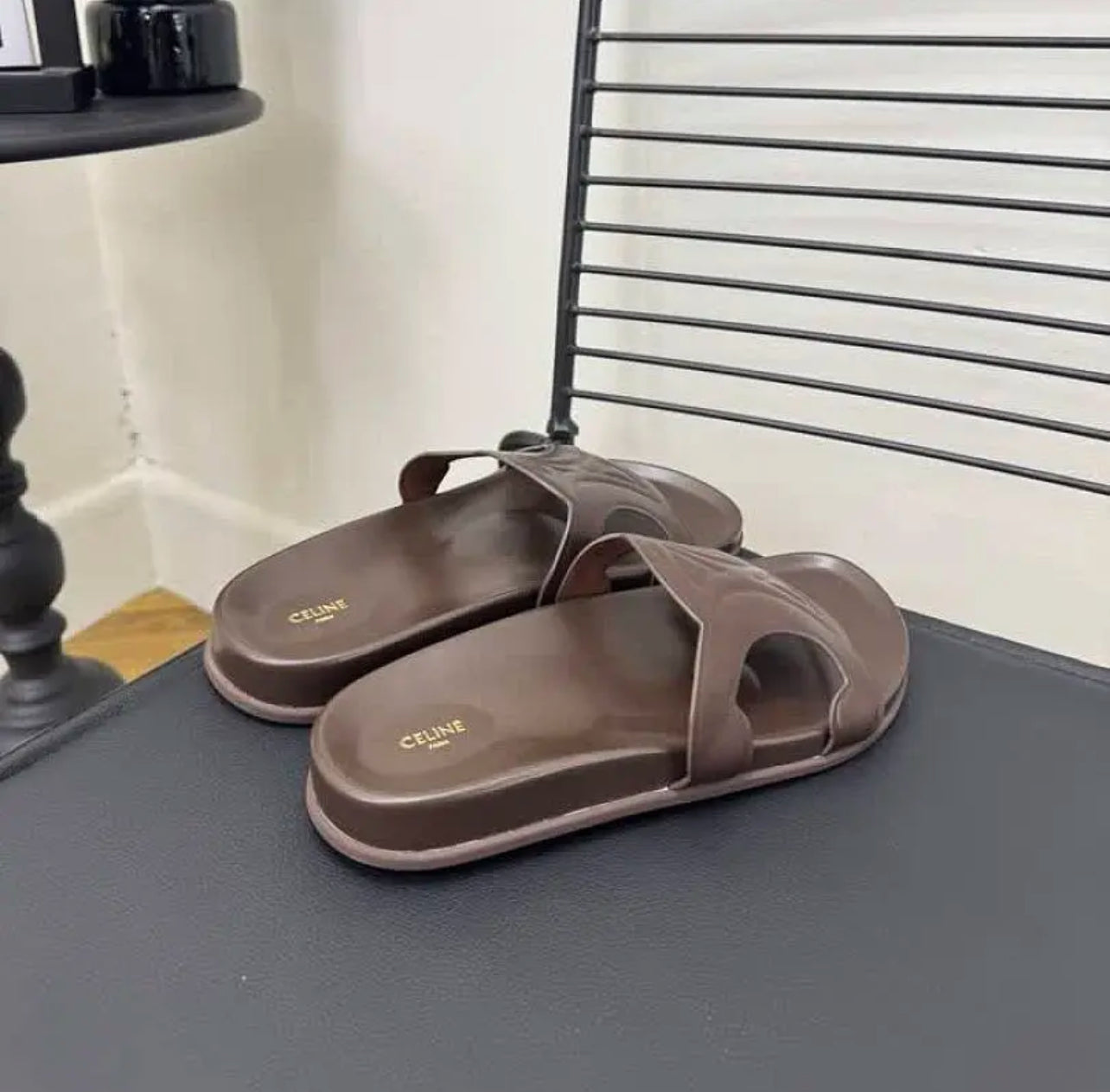 Triomphe Sandals