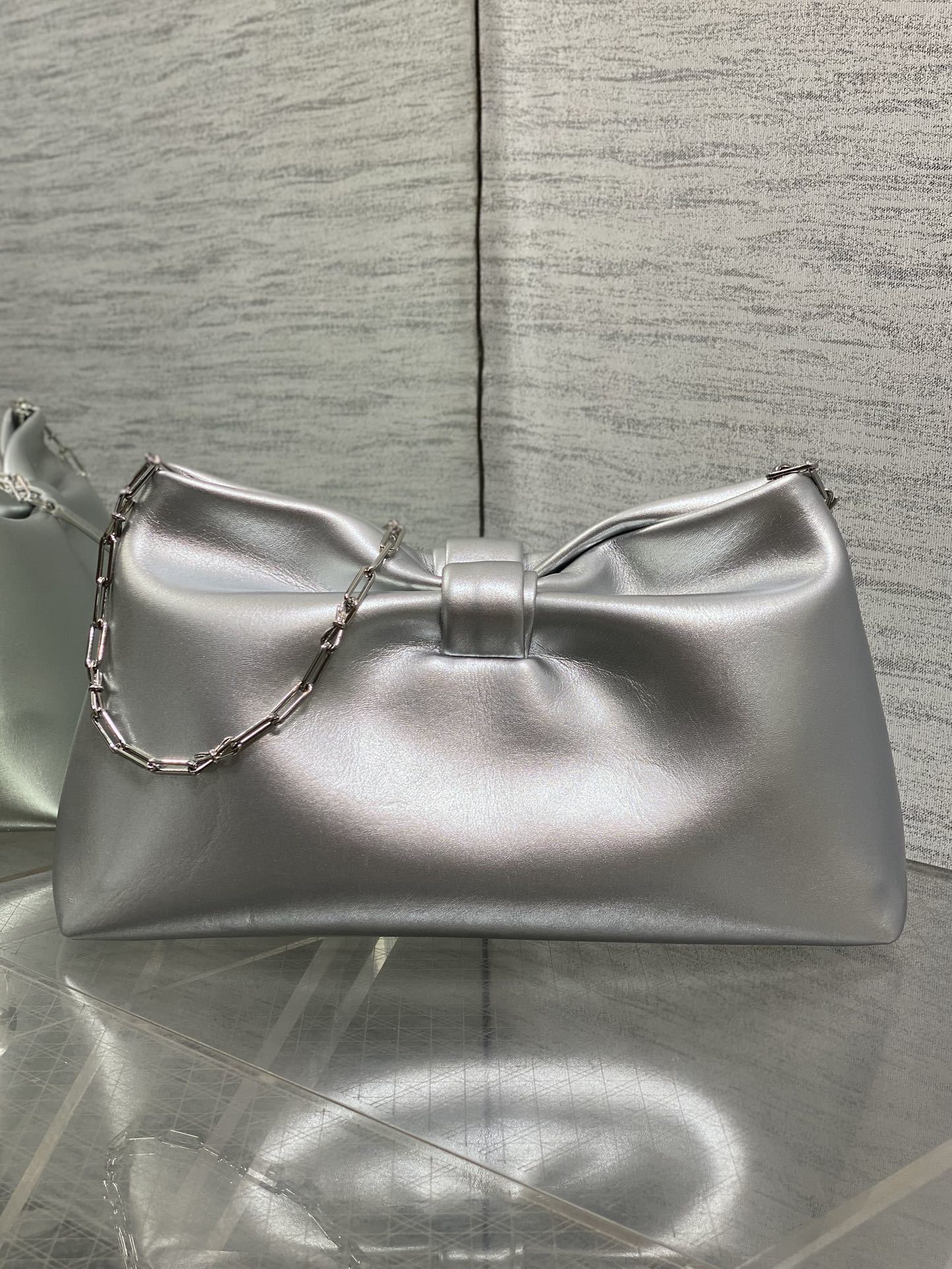 Medium Bow Bag