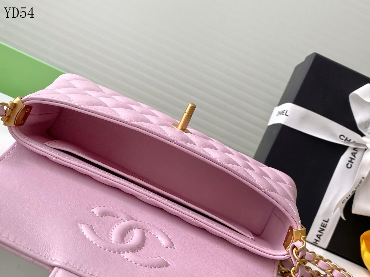 Horizontal Flap Bag