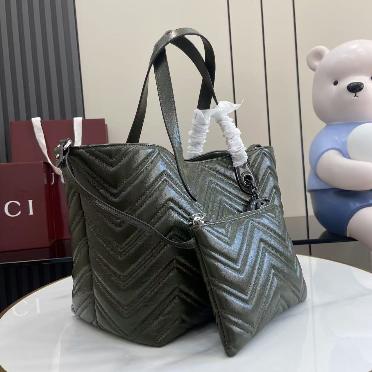 GG Tote
