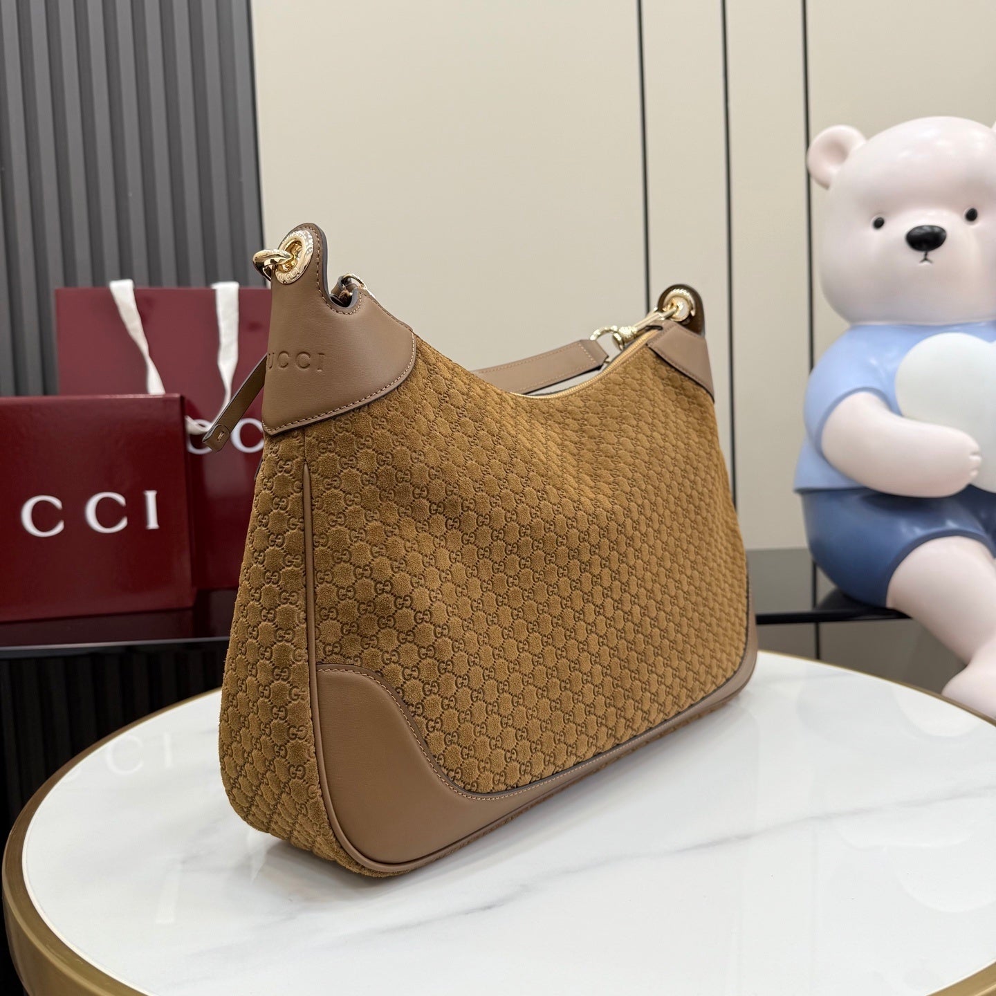Medium Shoulder Bag