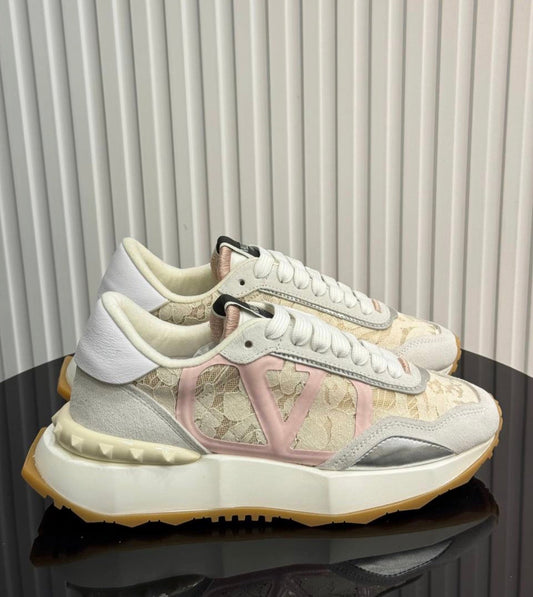 Lacerunner Trainers