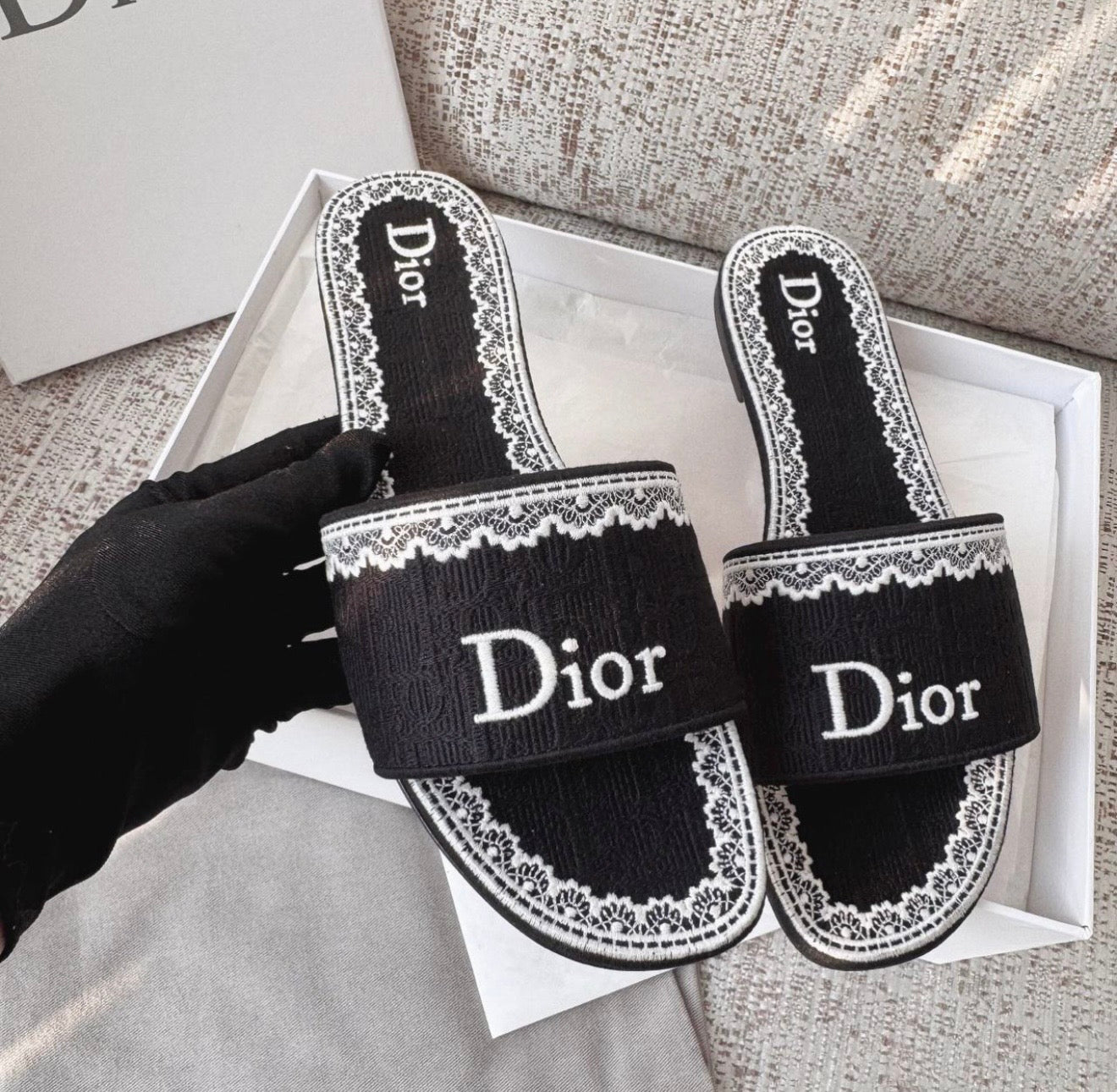 Dway Mules