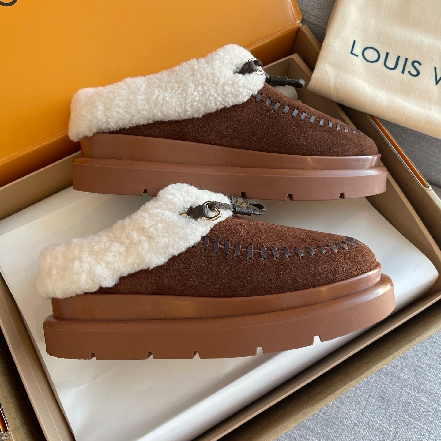 Cortina Mules