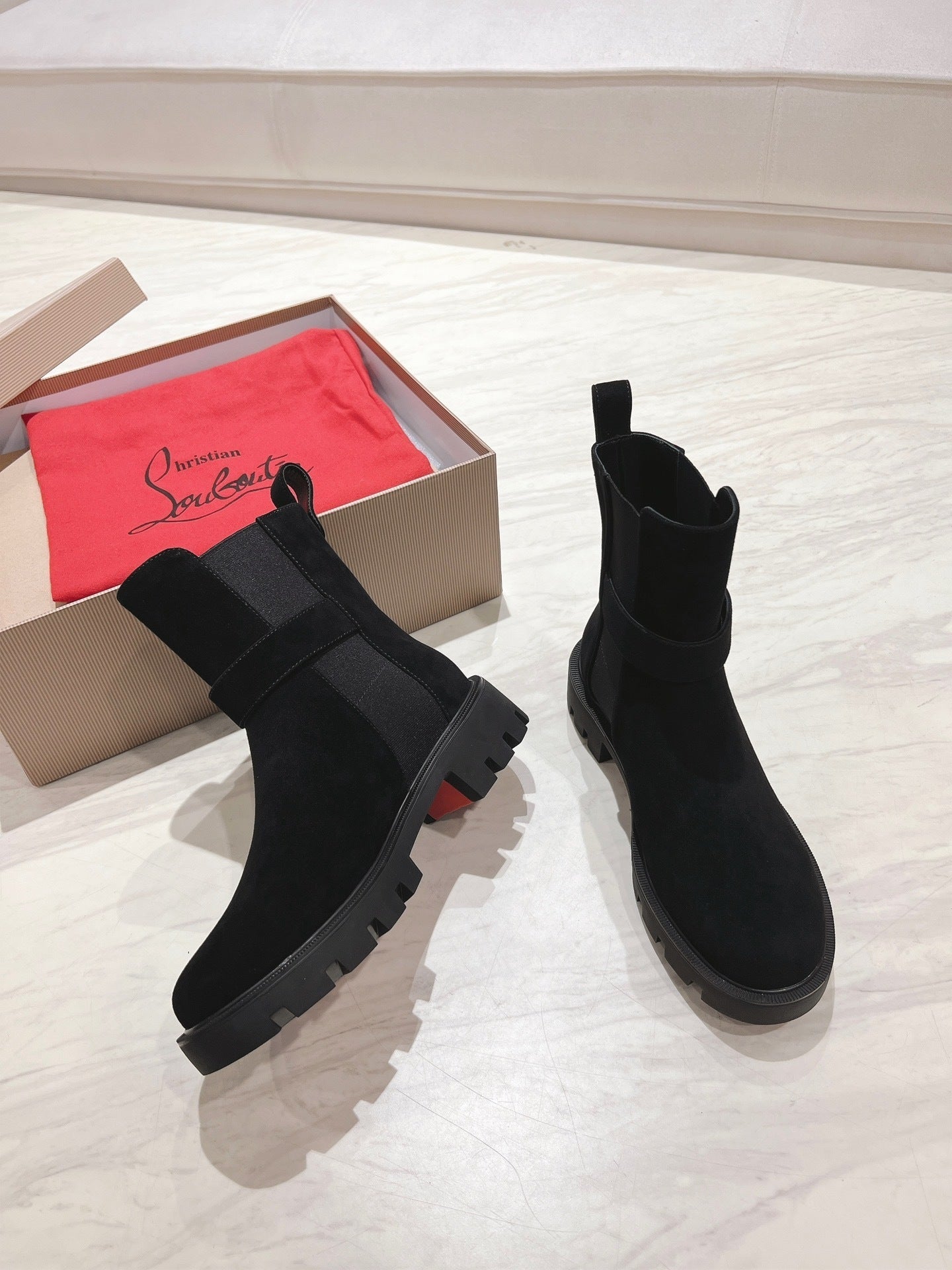 Lug Boots
