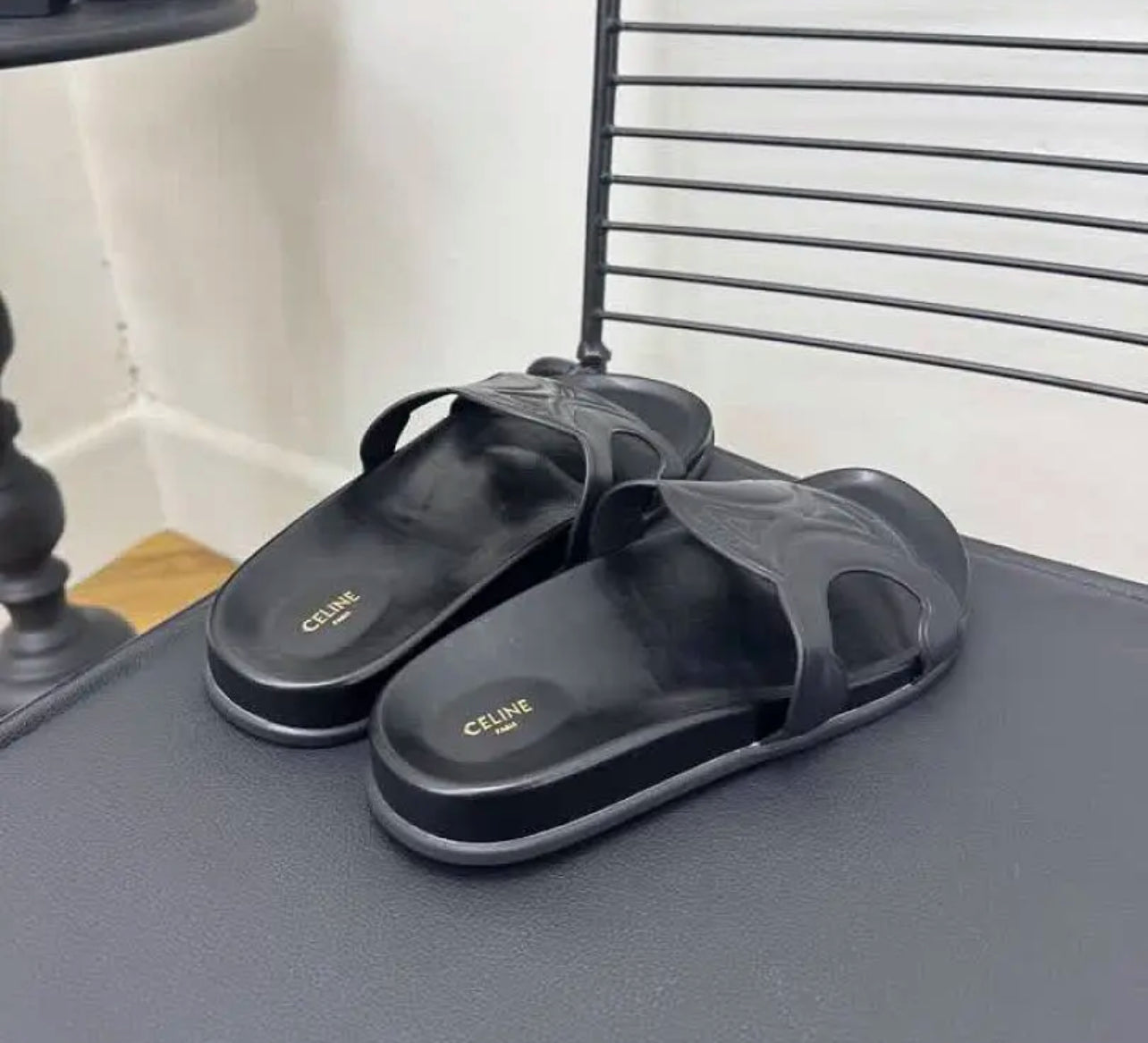 Triomphe Sandals
