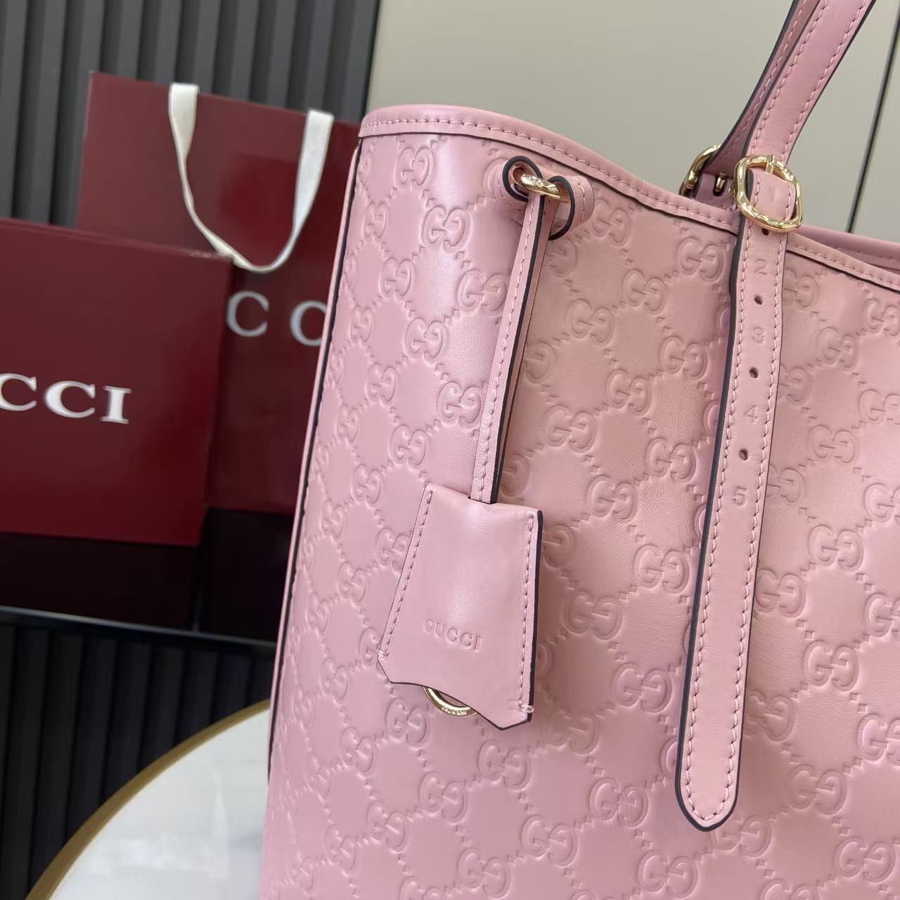 GG Tote