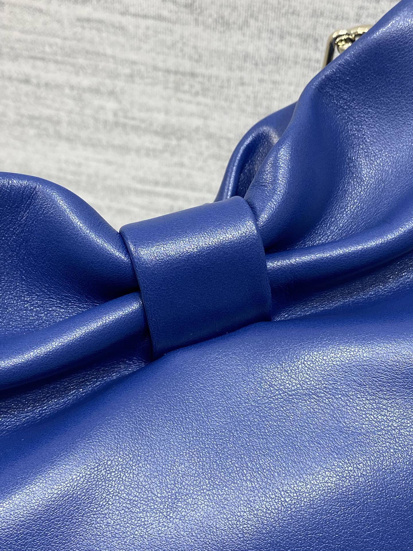 Medium Bow Bag