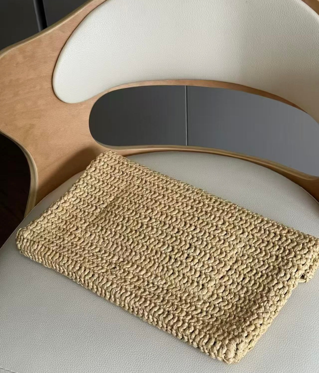 Cassandre Envelope Pouch