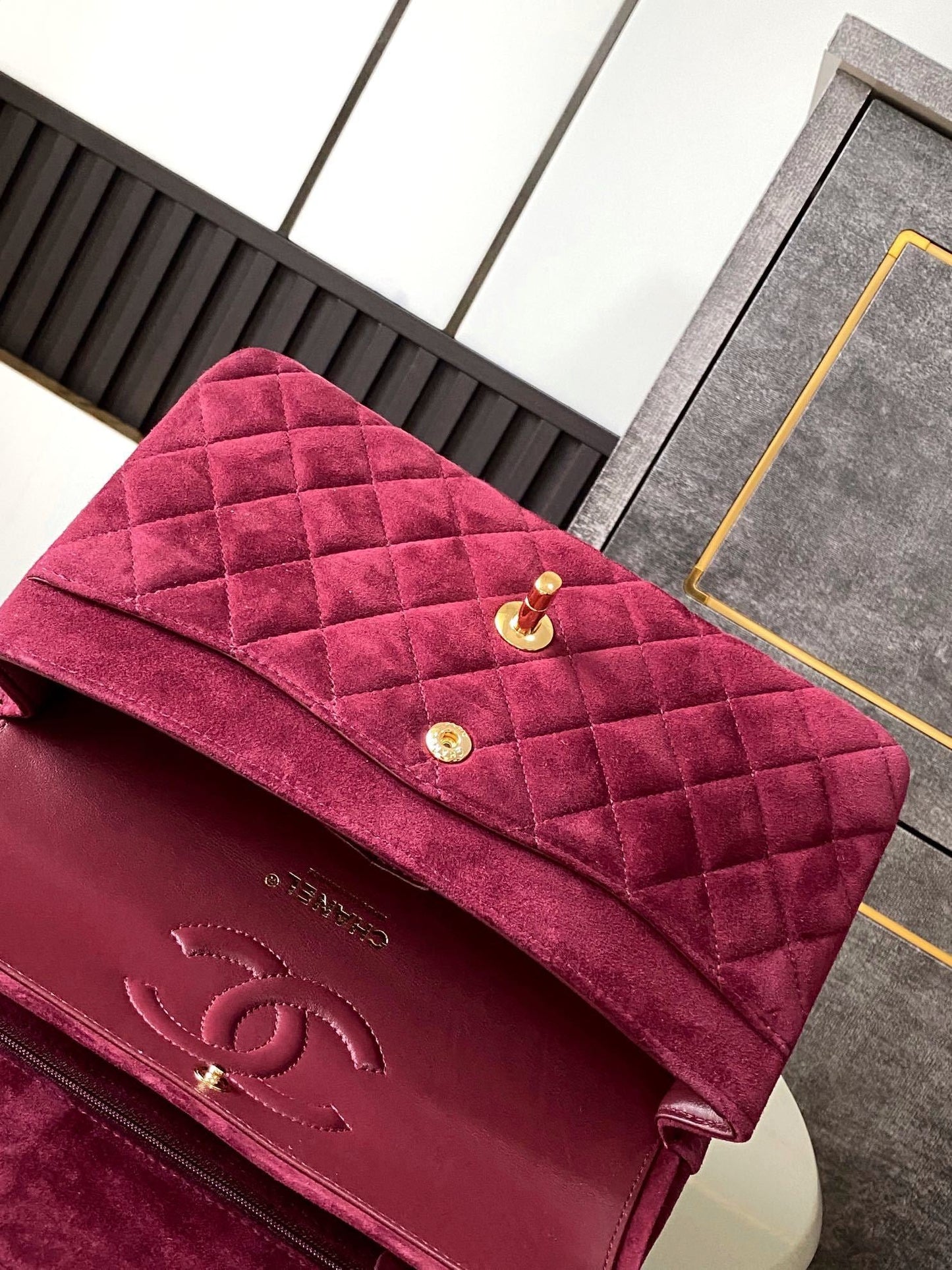 Suede Classic Flap