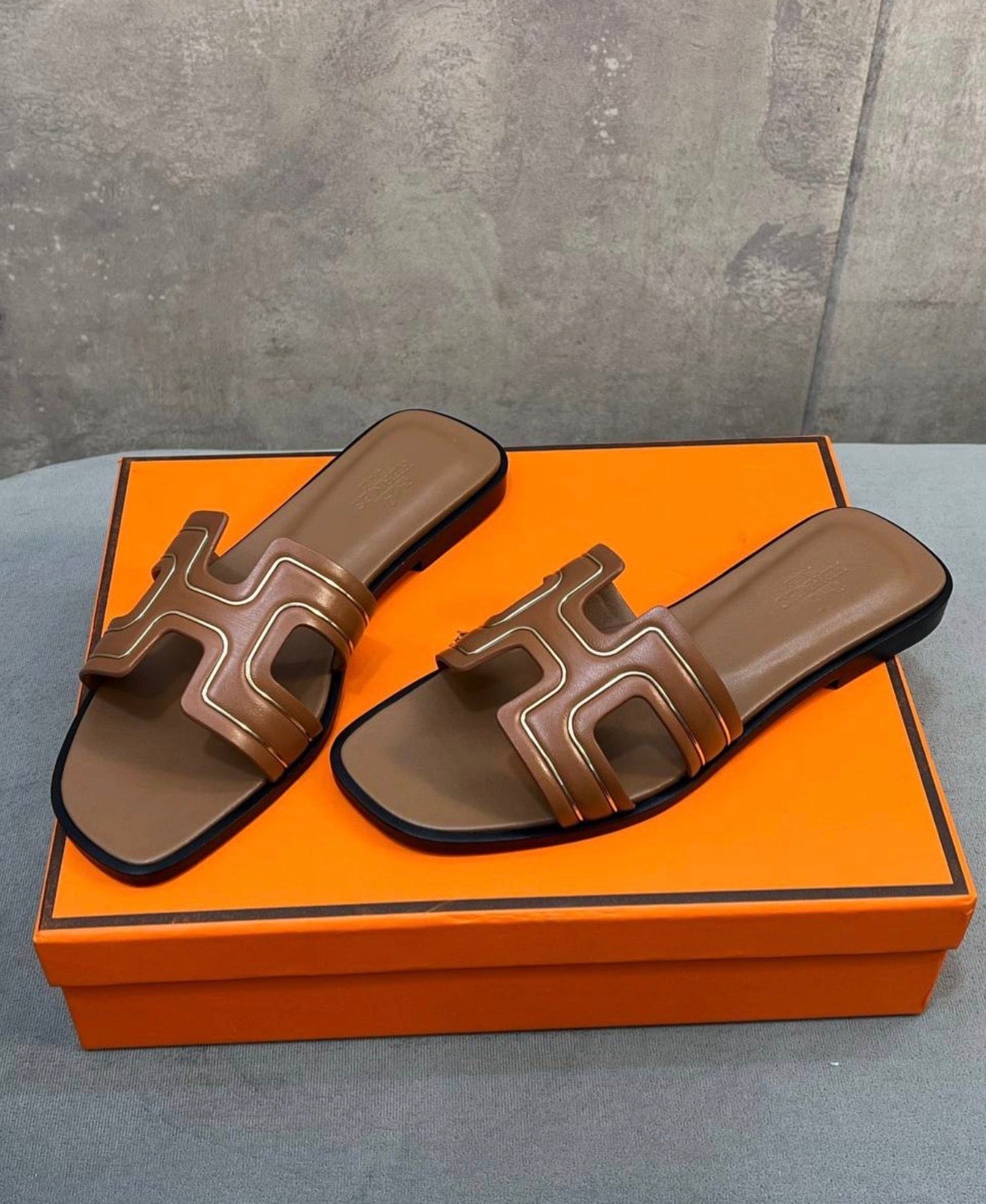 Oran Sandals