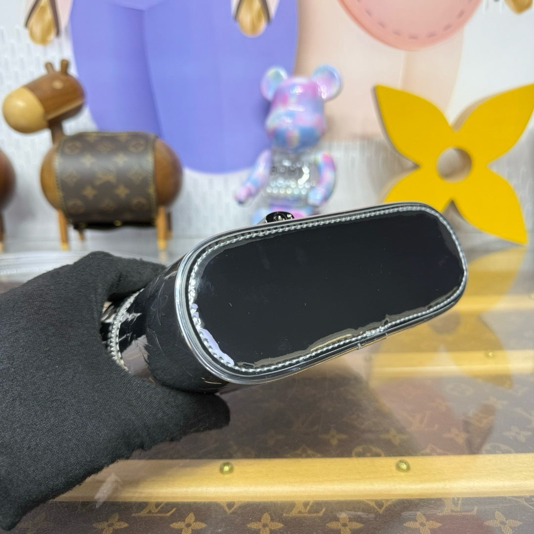 Vanity Chain Pouch