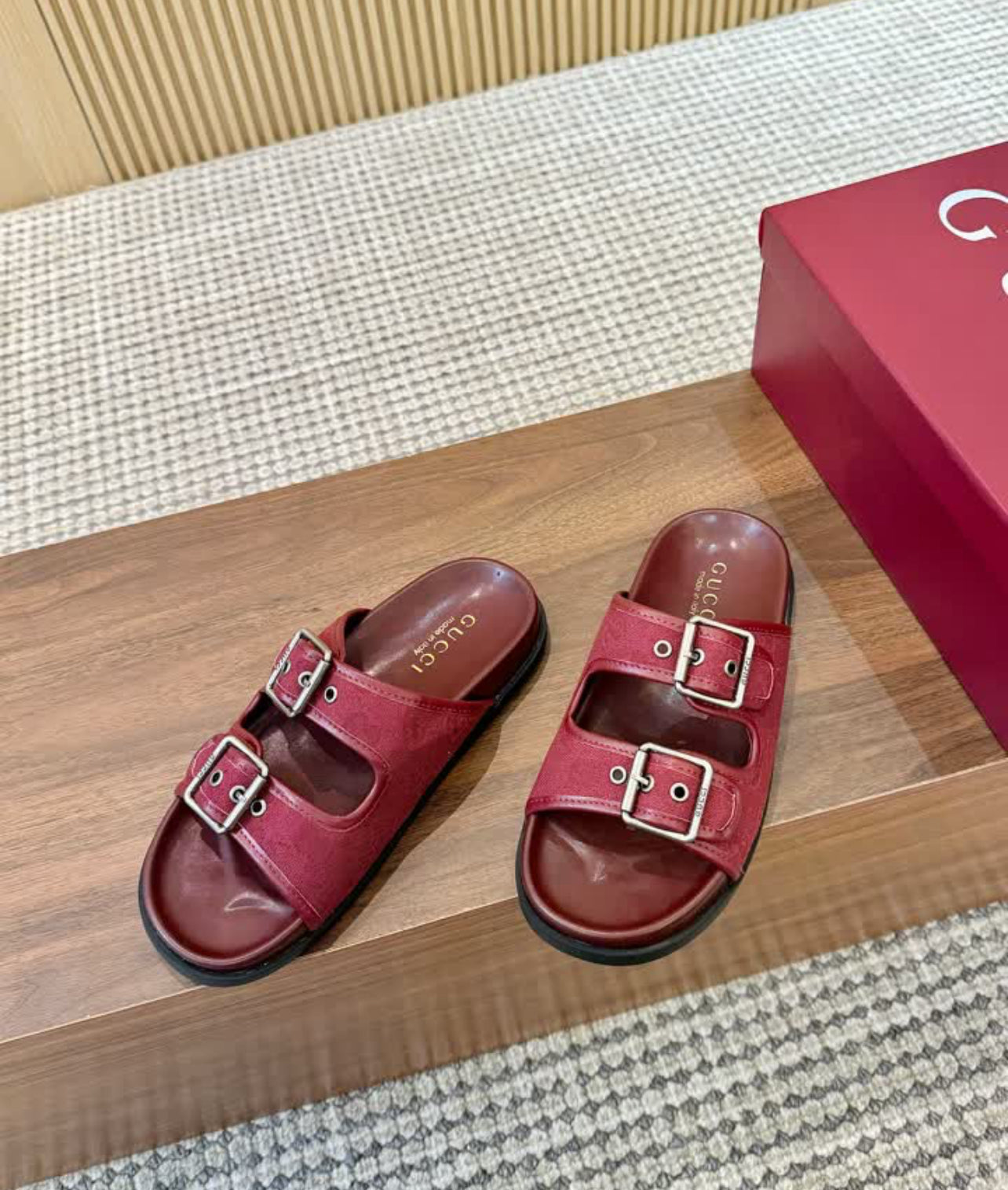 GG Sandals