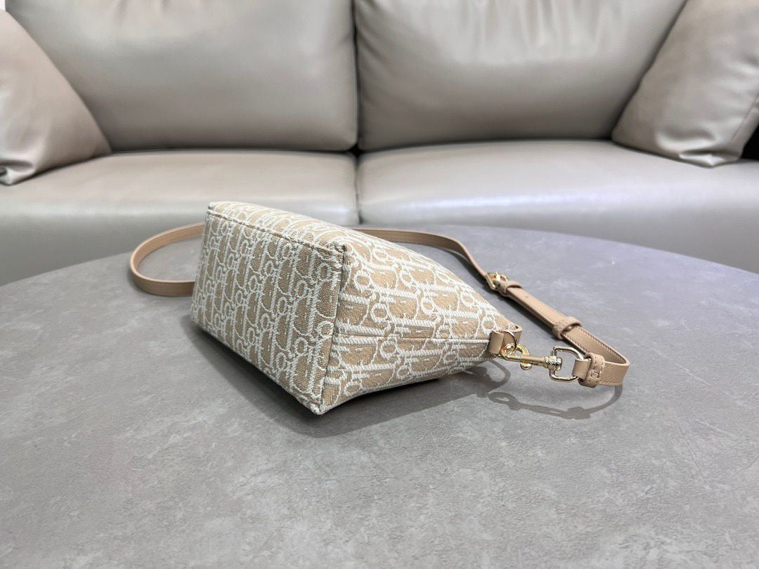 Pouch Bag