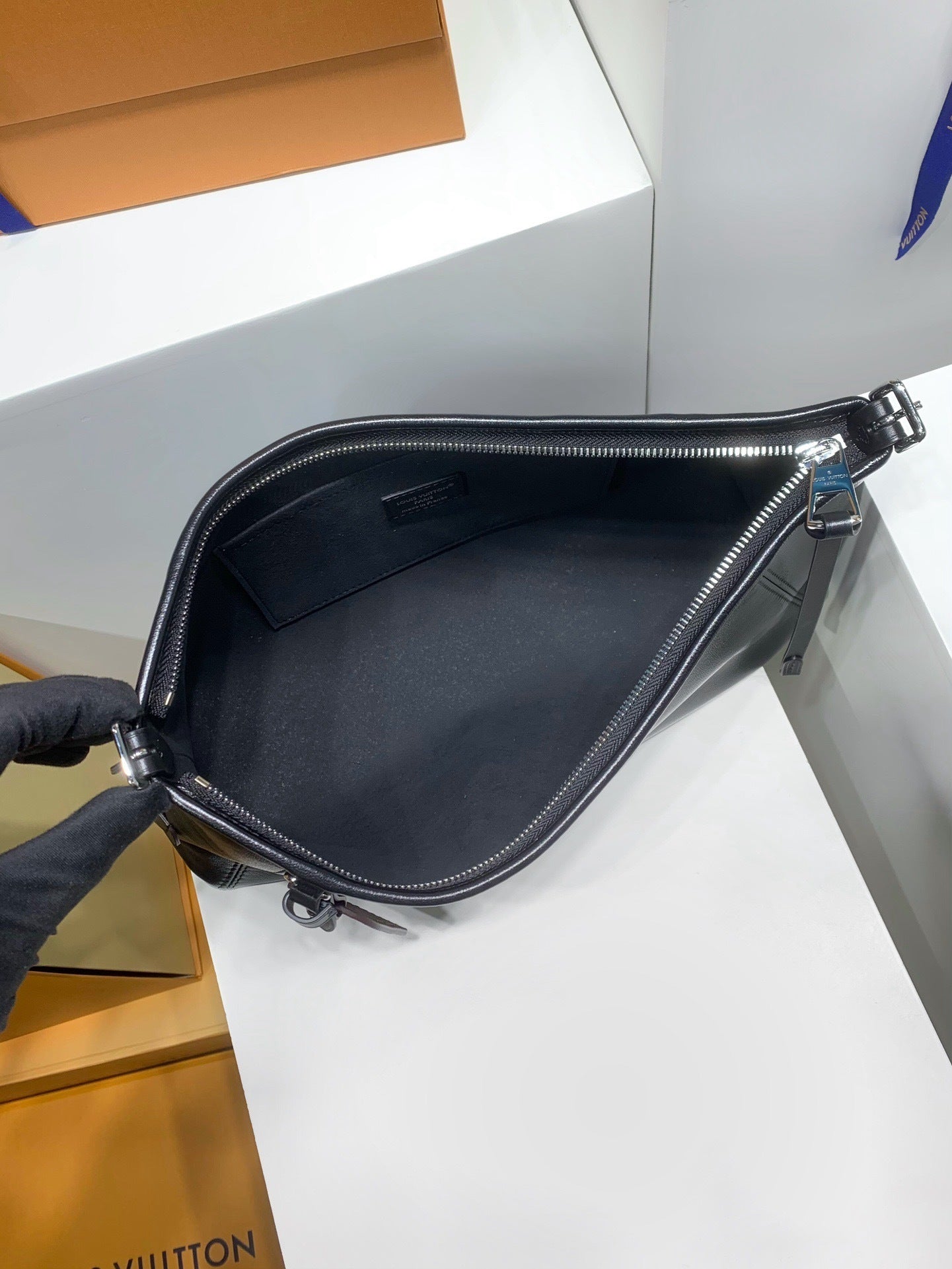 East West Carryall