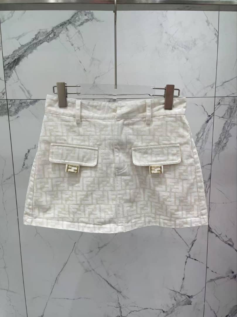 White T’shirt & Skirt Co-ord