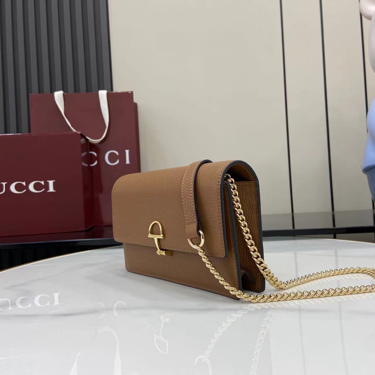 Half Horsebit Chain Bag