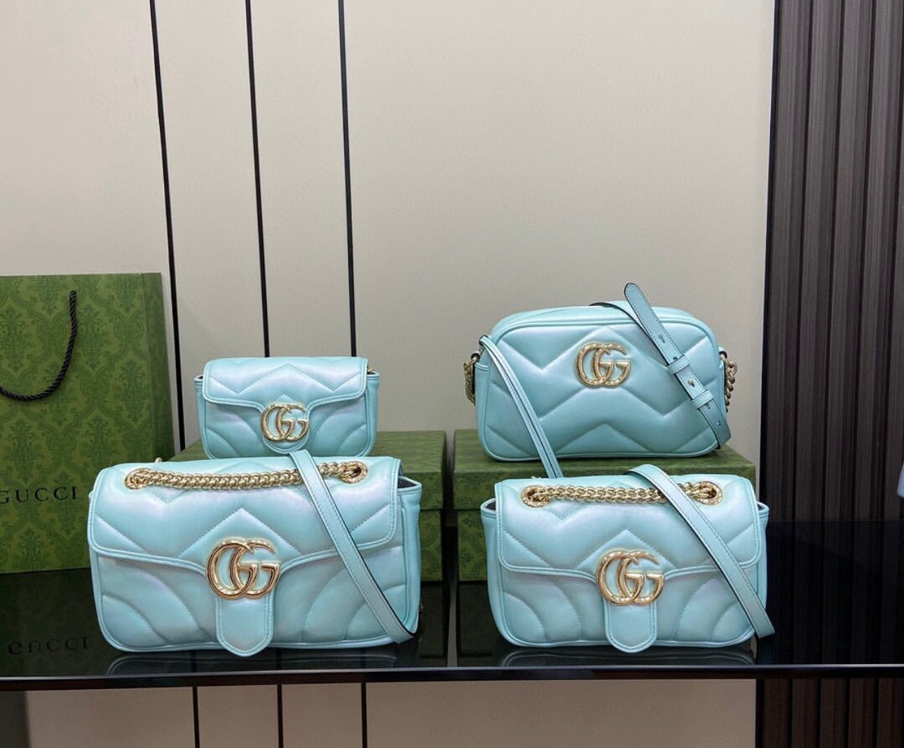 Marmont Pearlescent