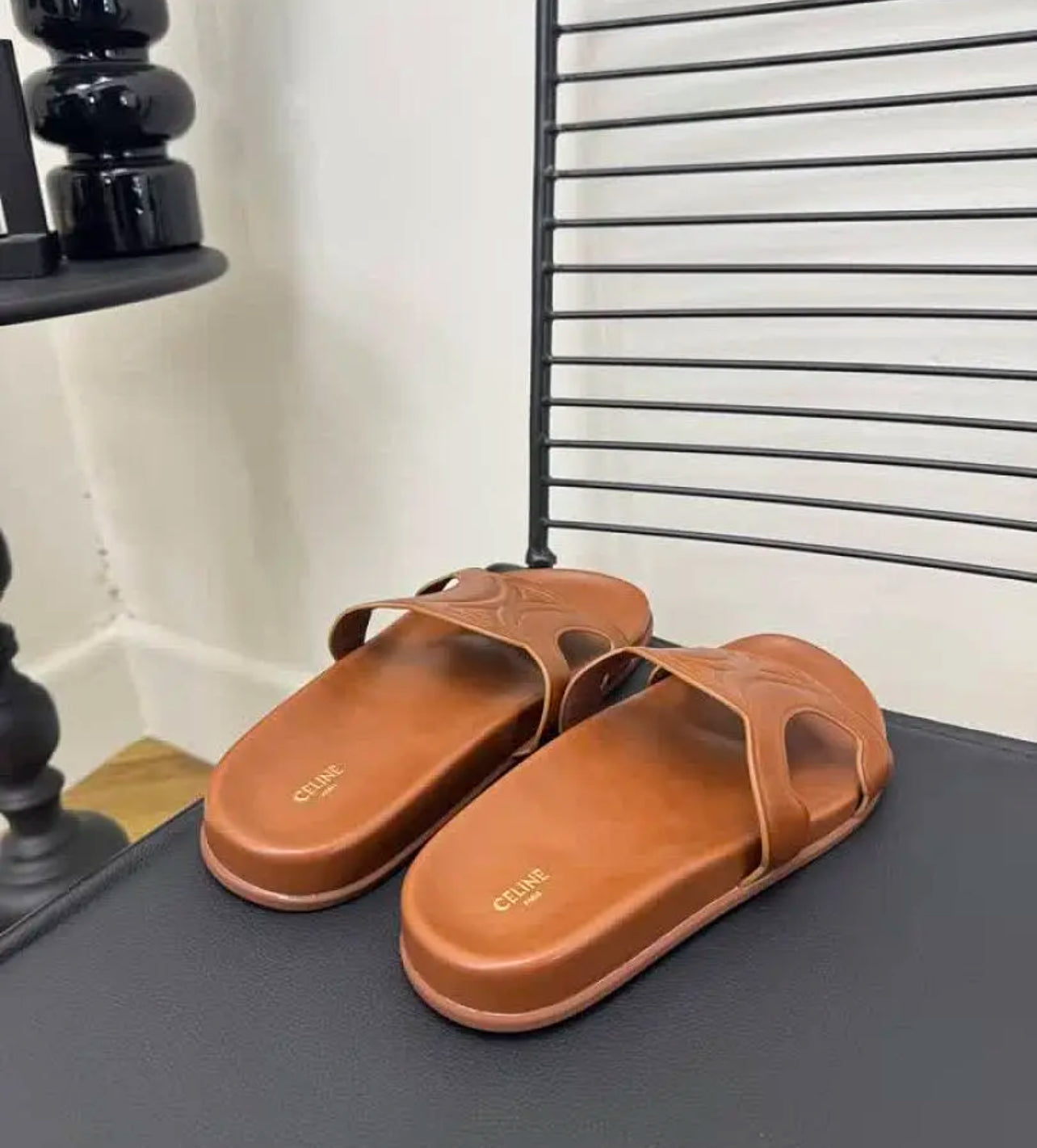Triomphe Sandals