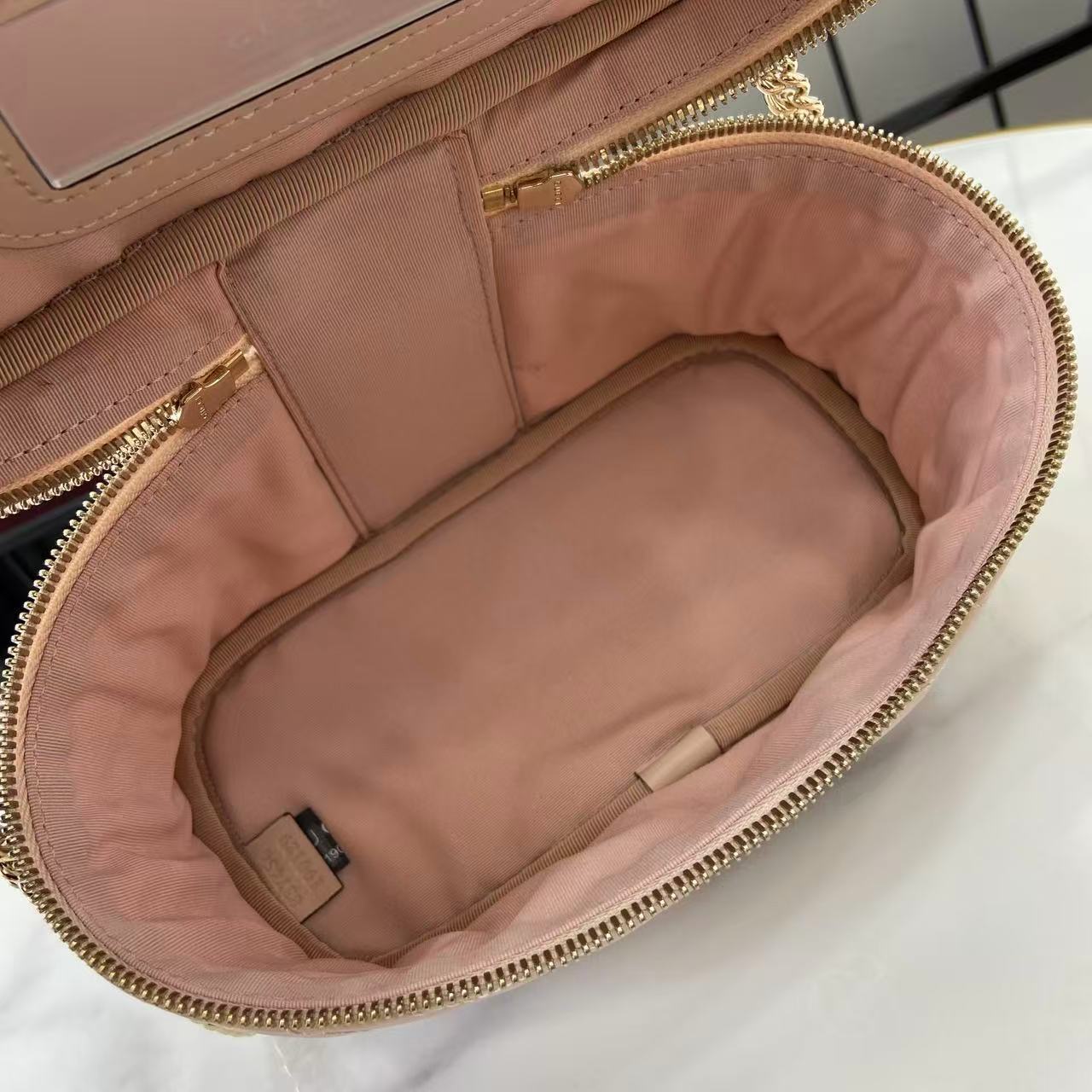 Marmont Vanity