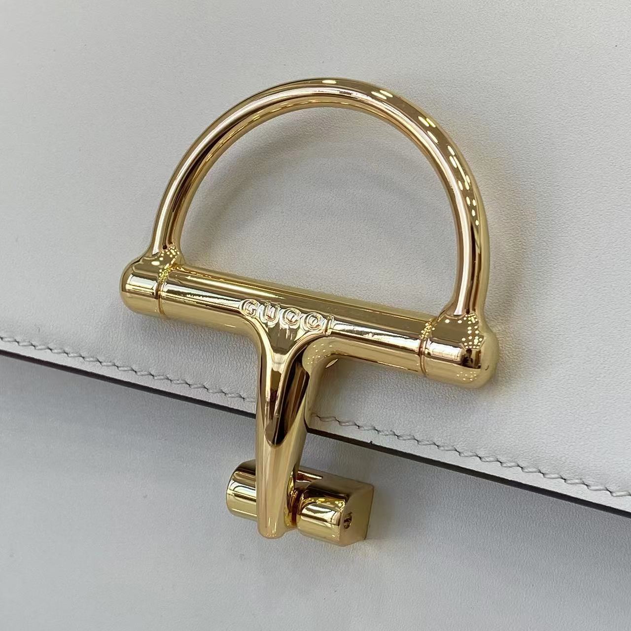 Half Horsebit Top Handle