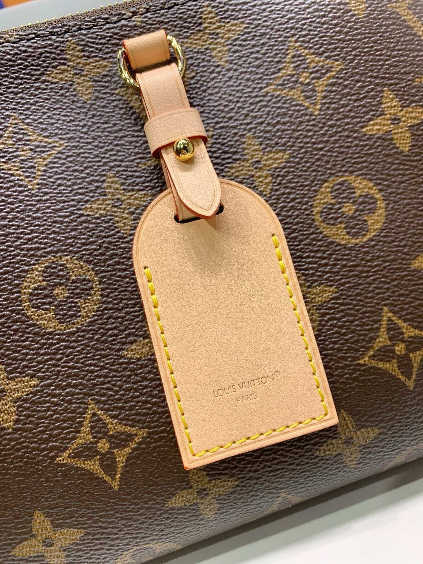 Tag Pouch