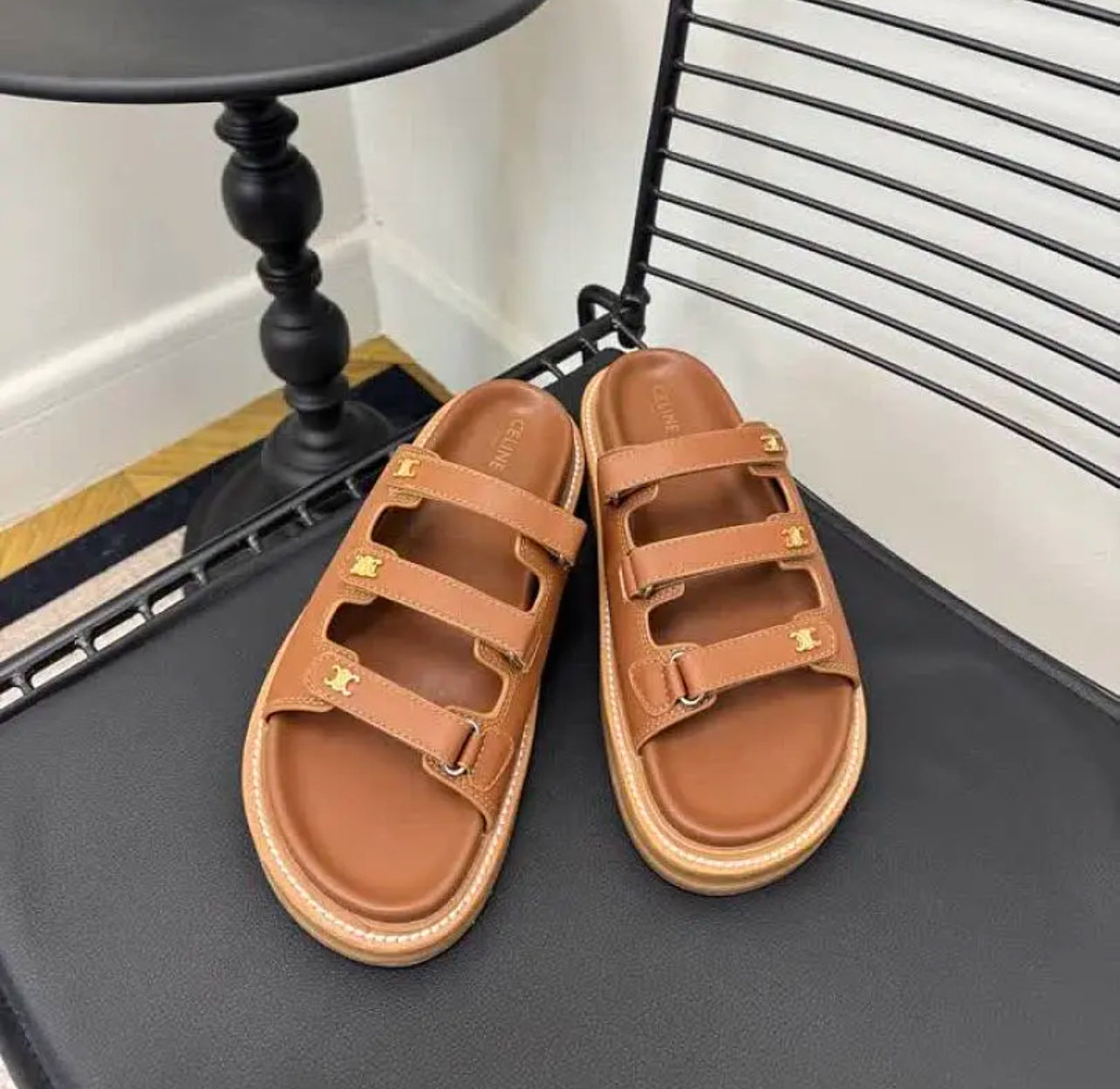 Triomphe Sandals