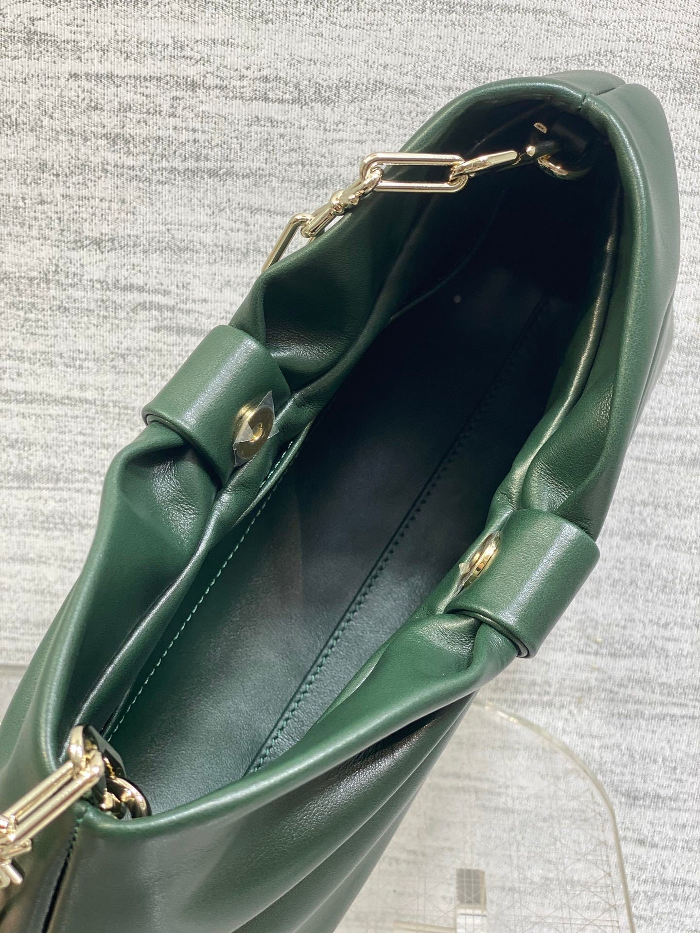 Medium Bow Bag