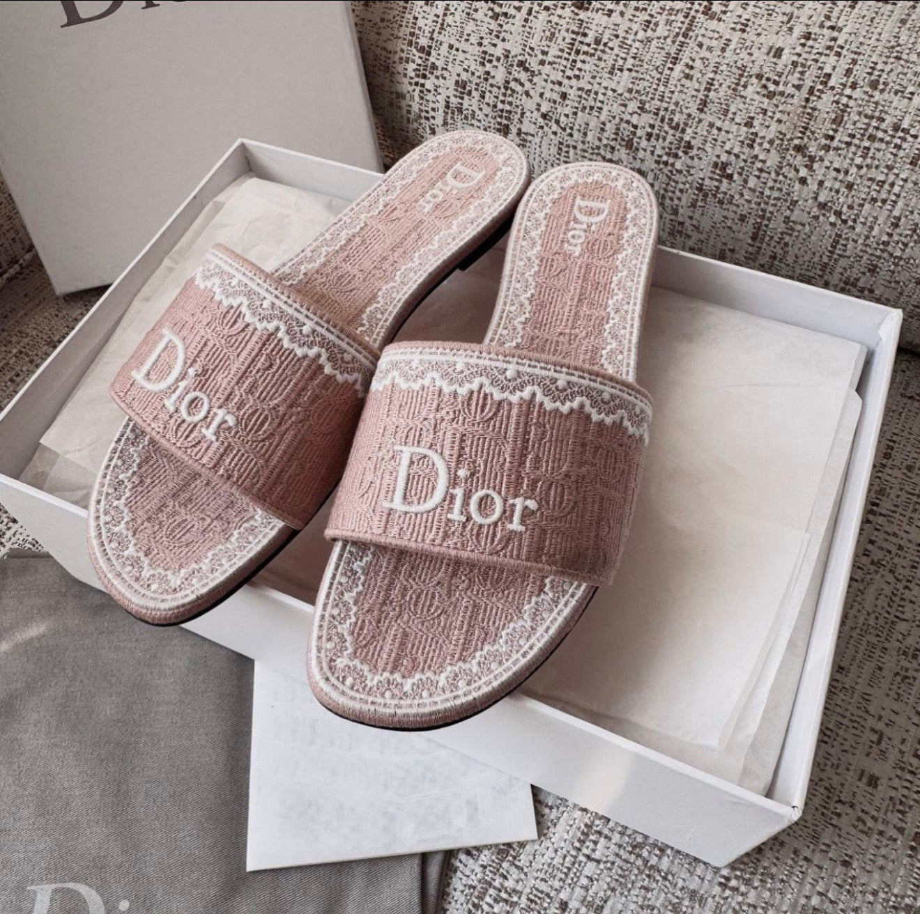 Dway Mules
