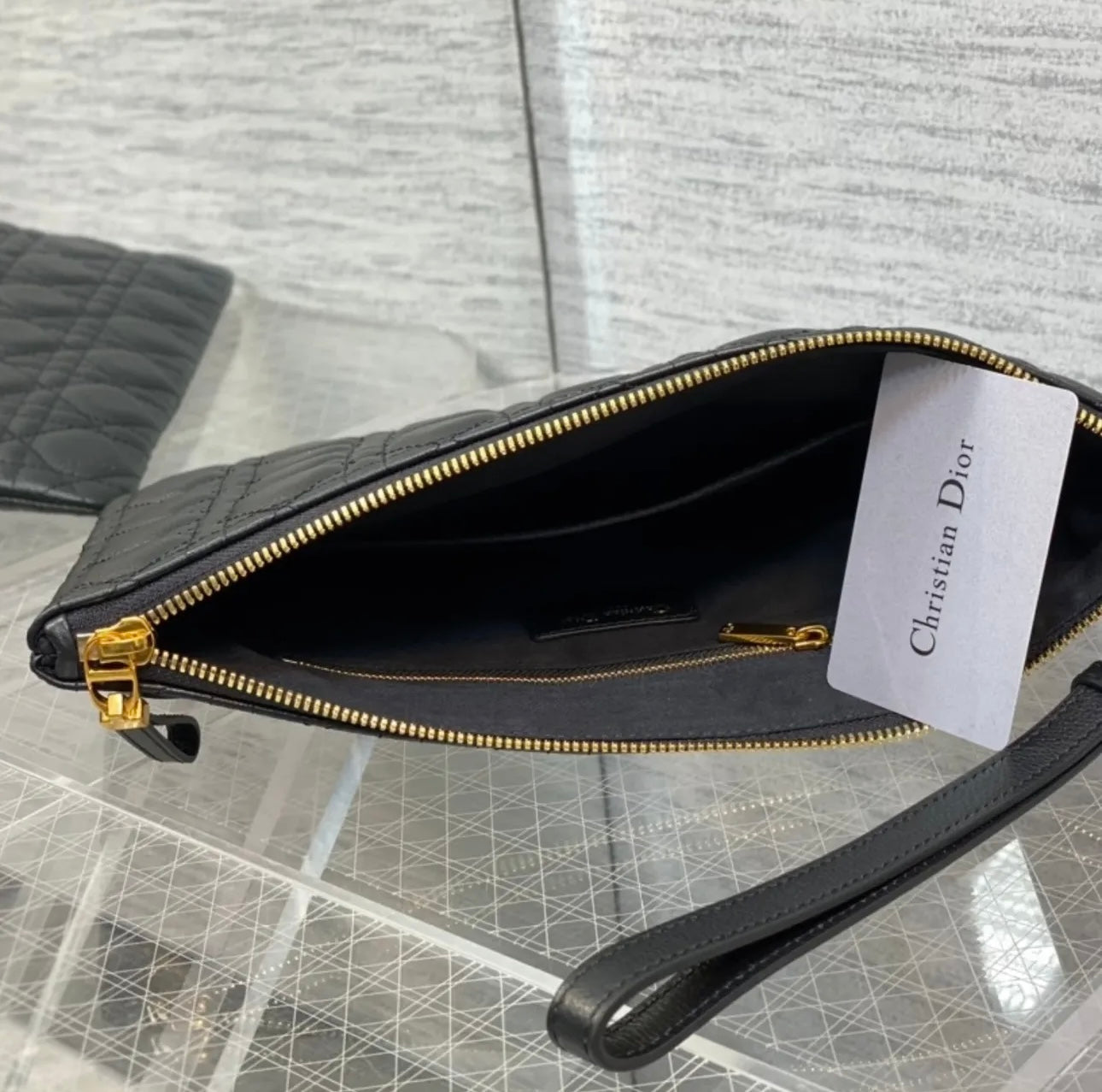 Montaigne Clutch
