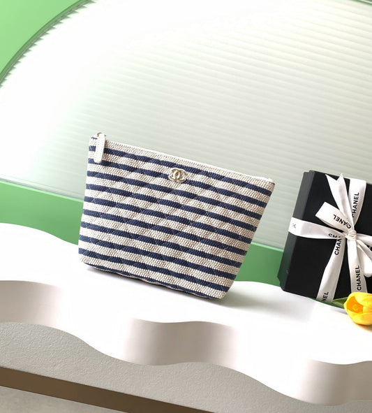 CC Pouch Medium