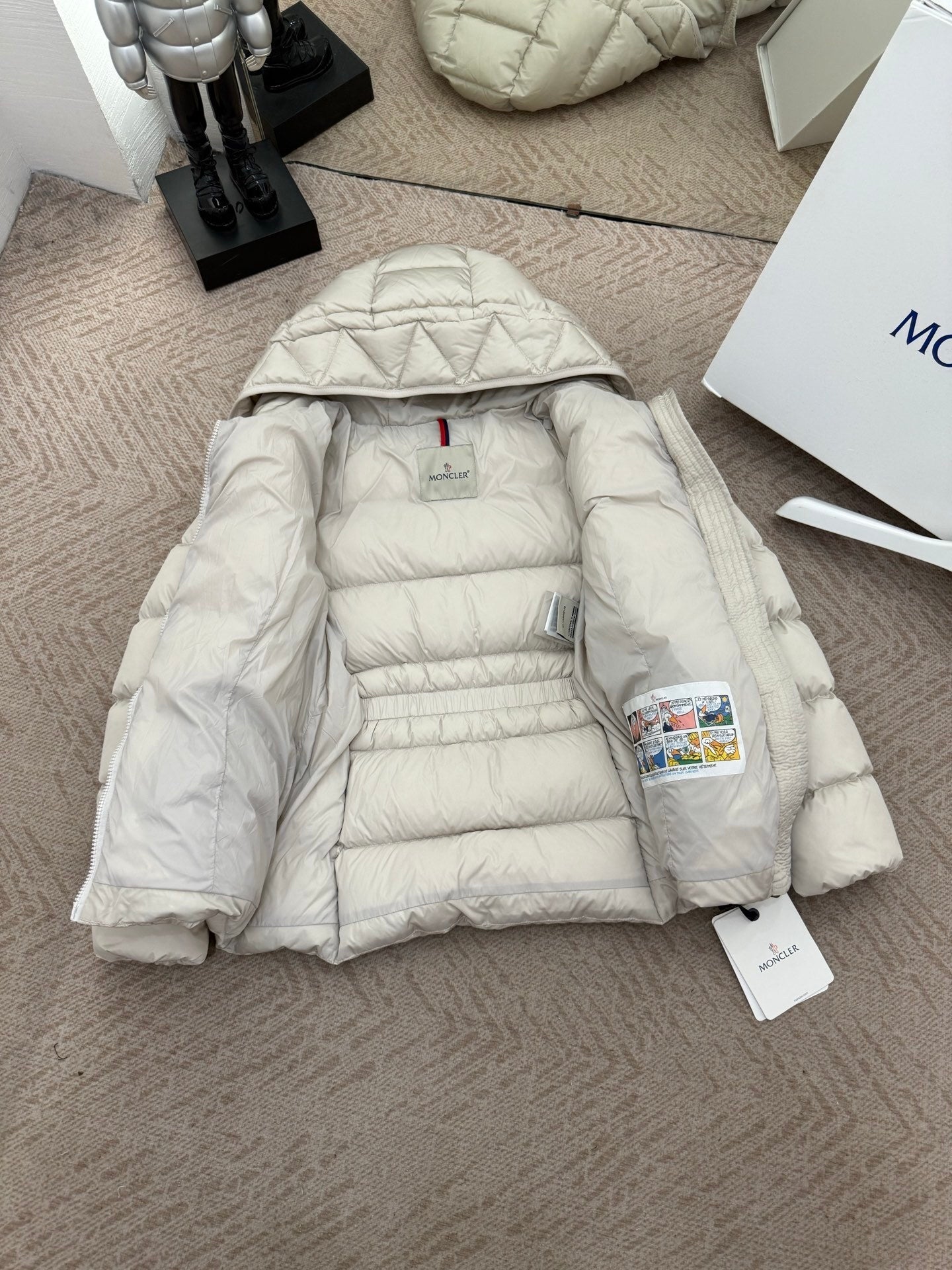 Avoce Jacket