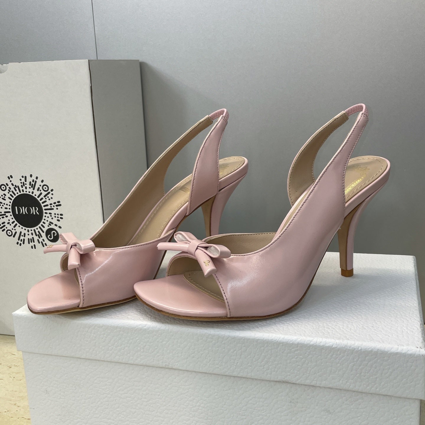 Bow Sandals