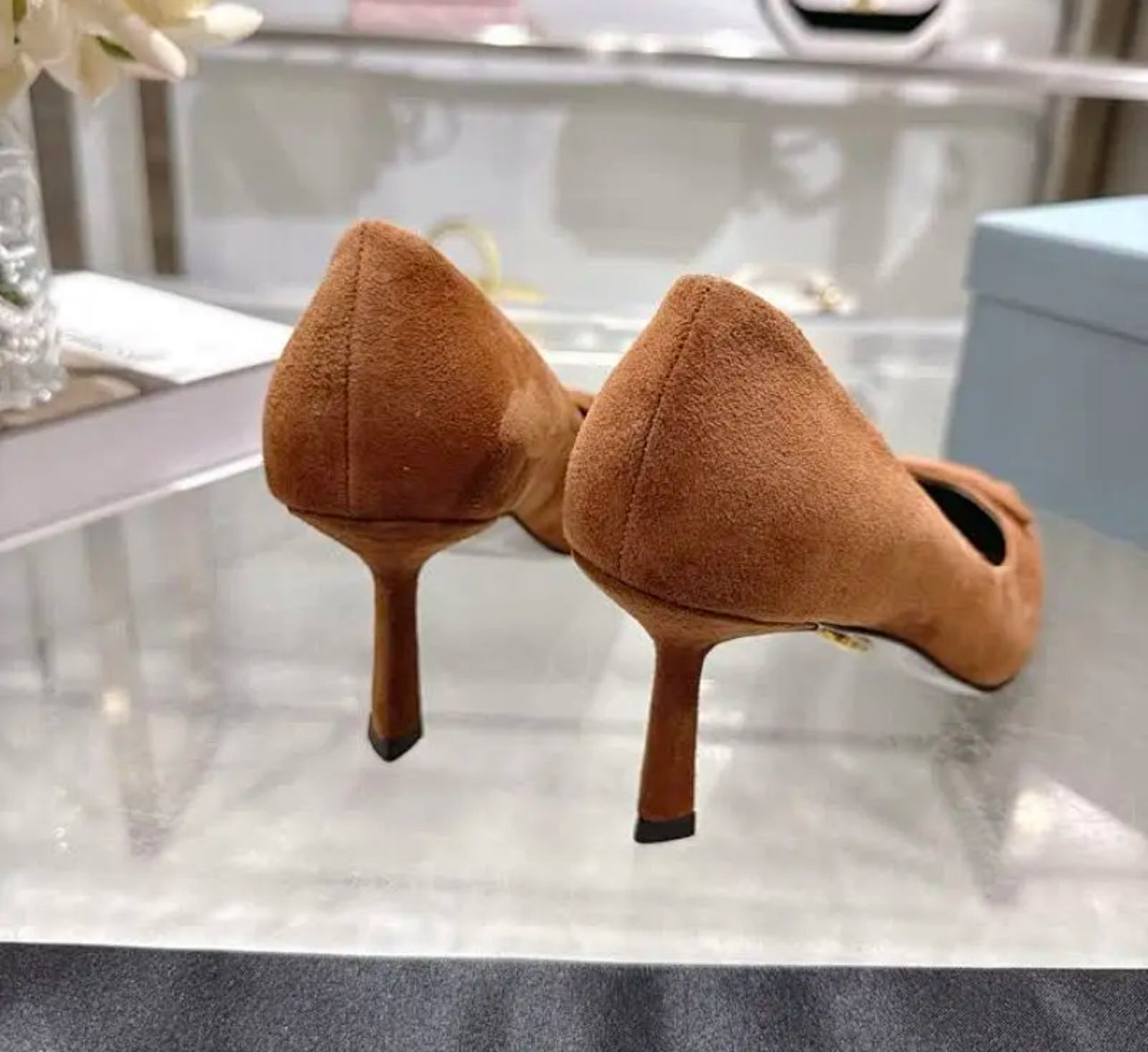 Suede Pumps