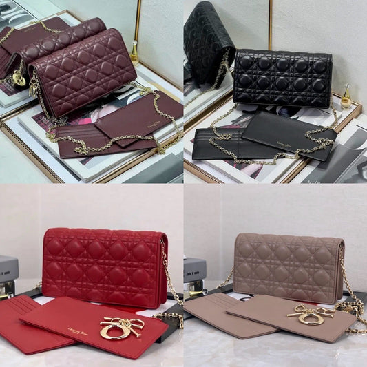 Lady D Clutch