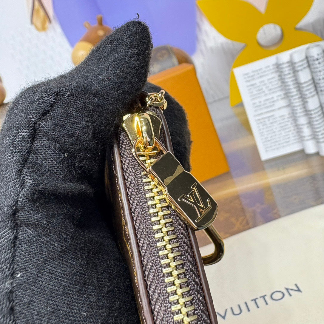 Zipped Pouch