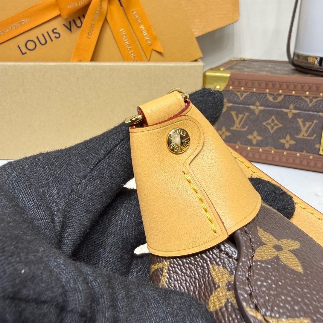 Pochette Mia