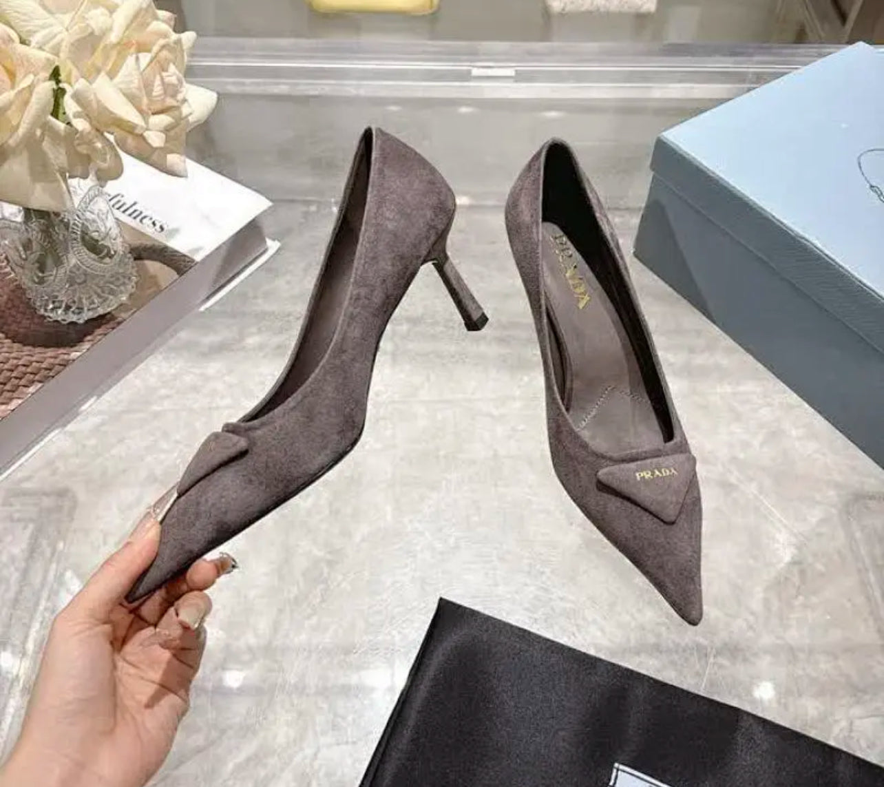 Suede Pumps