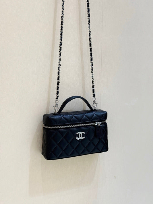 Vanity Shoulder Bag