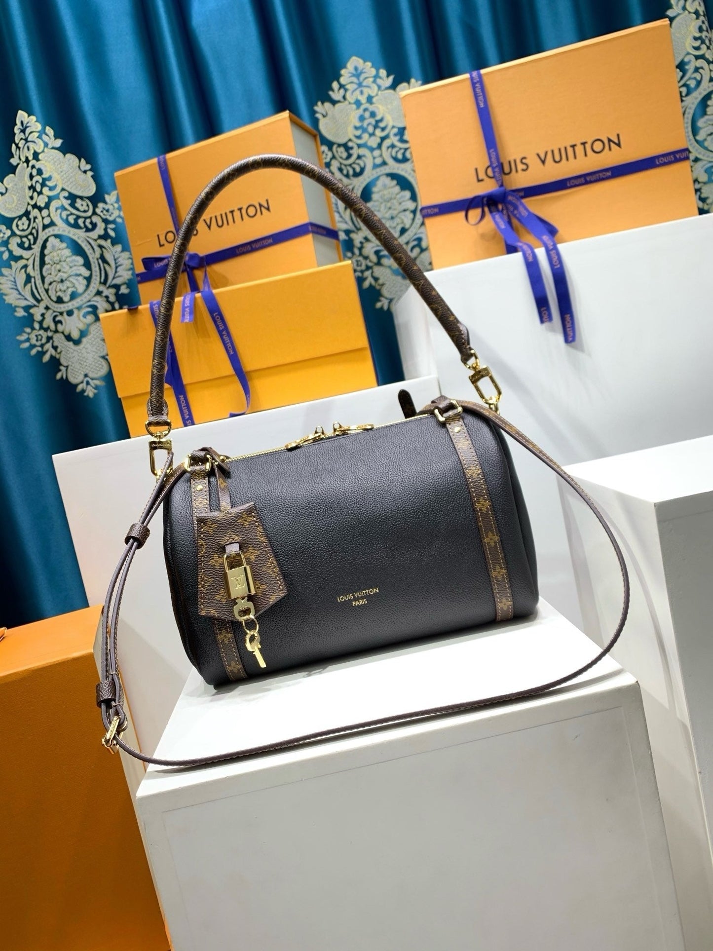 Express Medium Bag