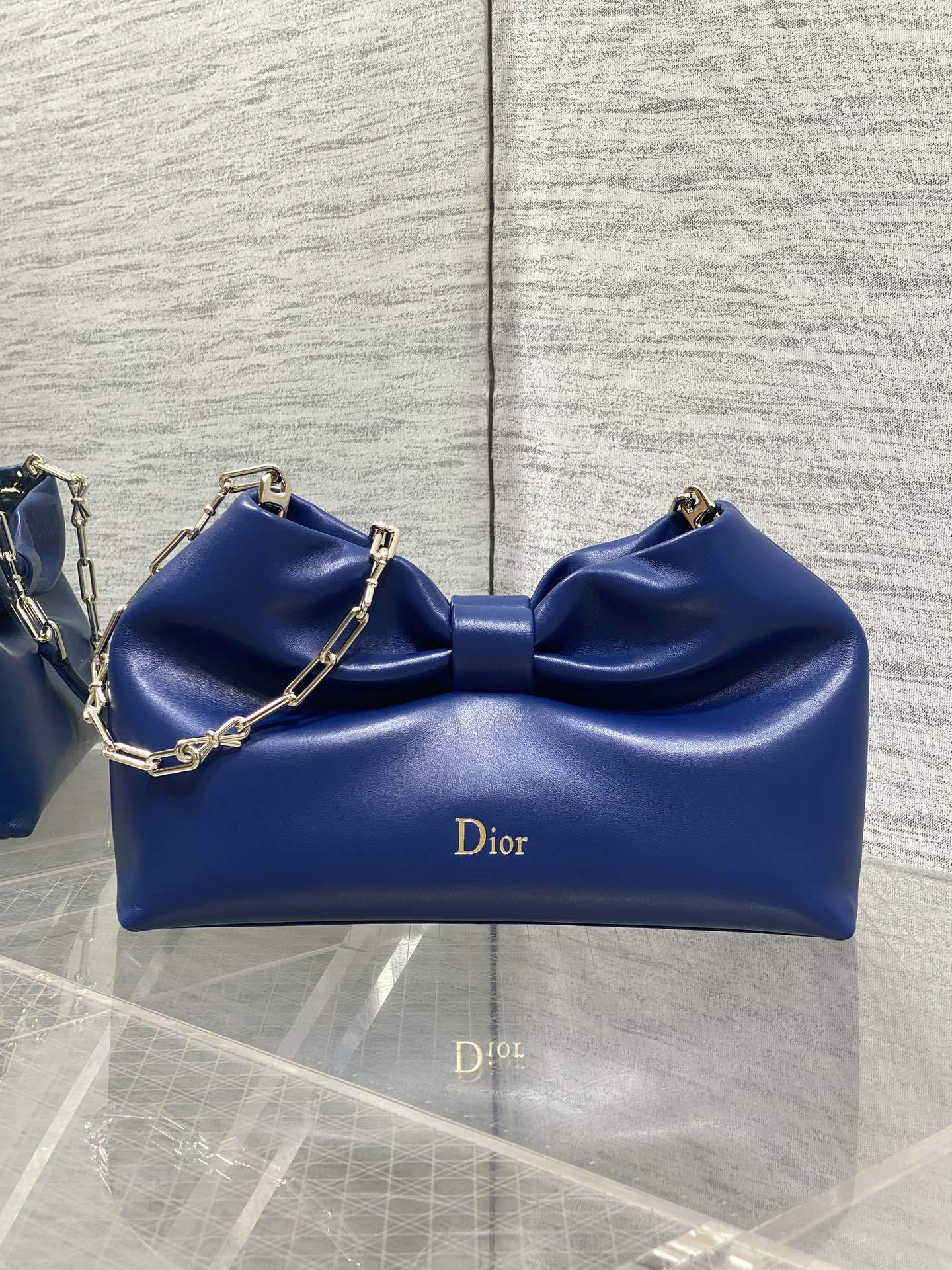 Medium Bow Bag
