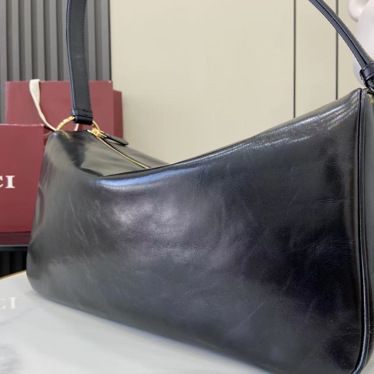 Half Horsebit Bag