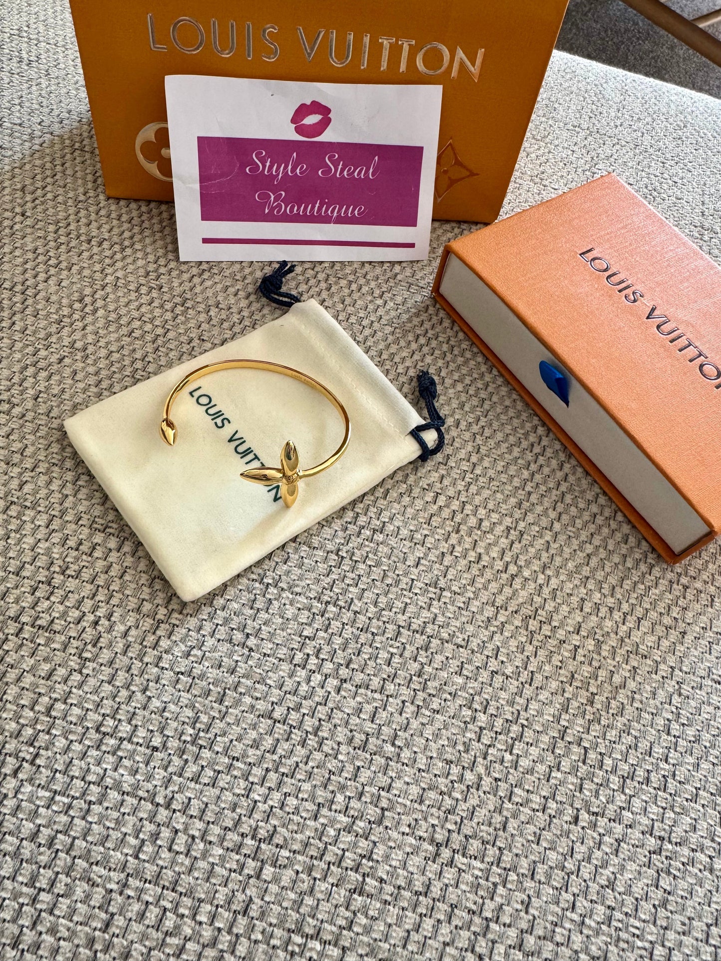 Logo Bracelet