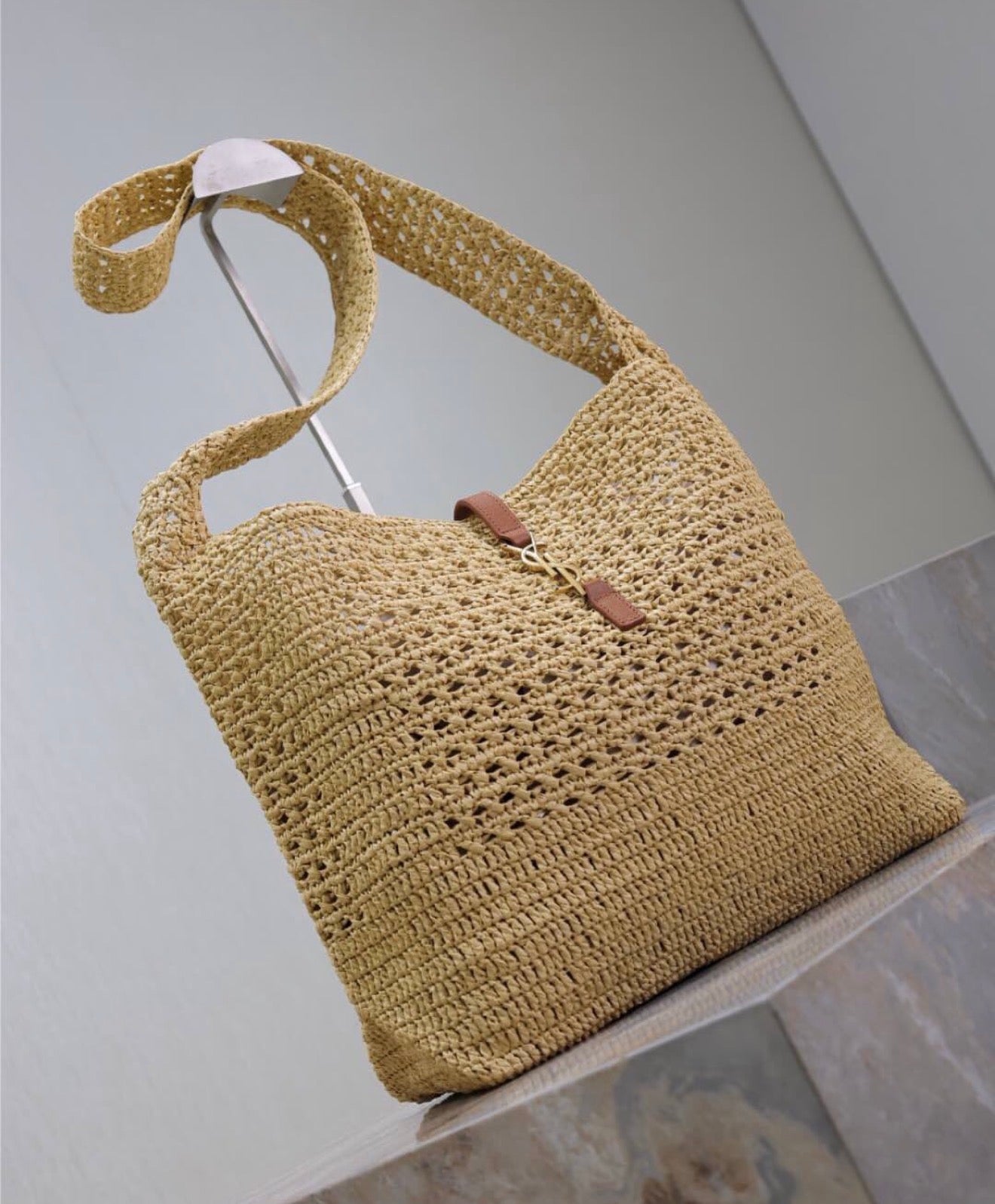 Raffia Hobo