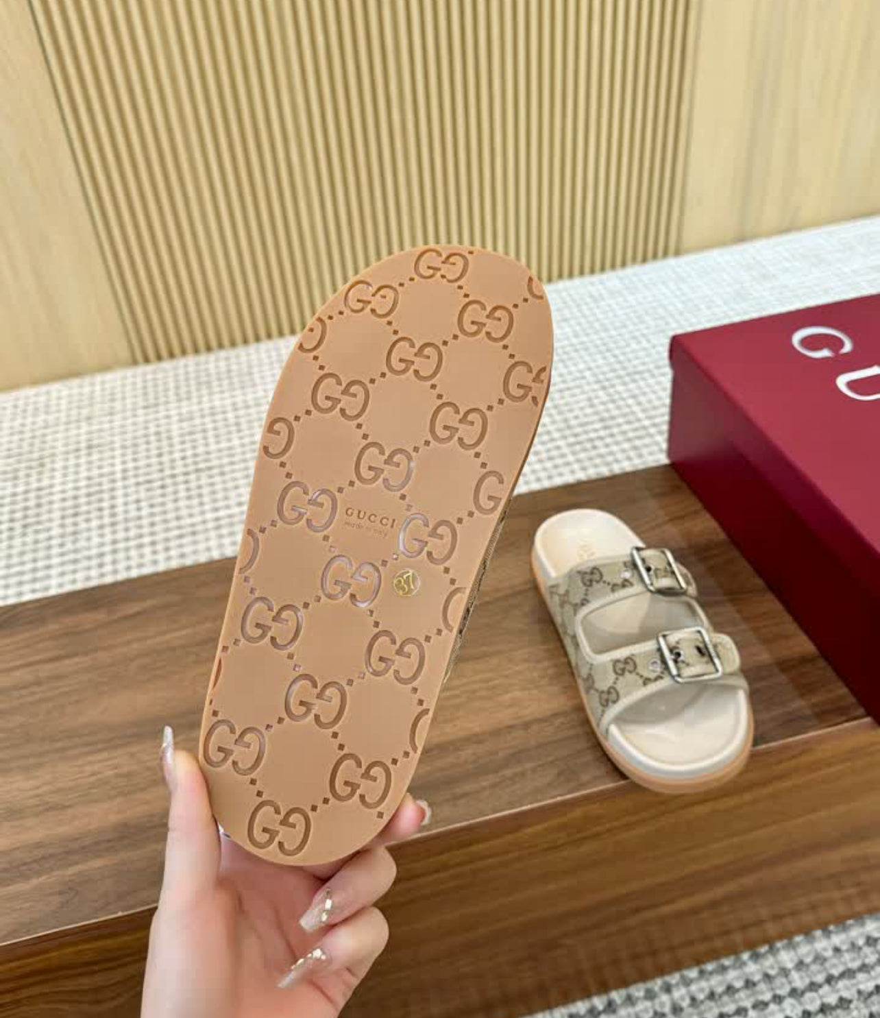 GG Sandals