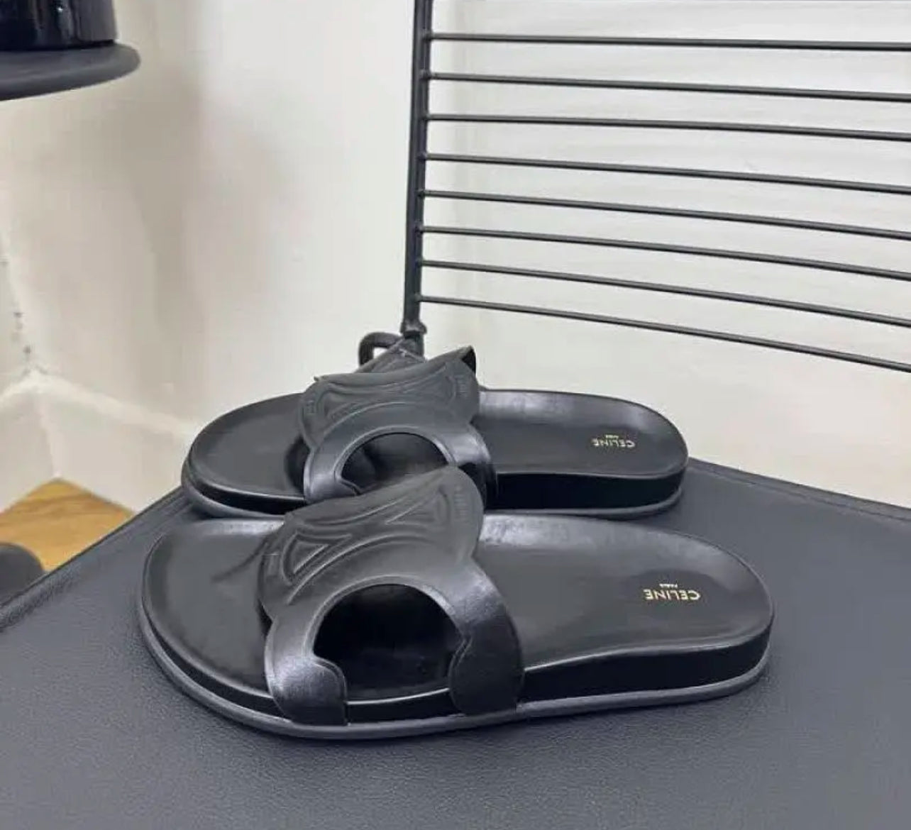 Triomphe Sandals